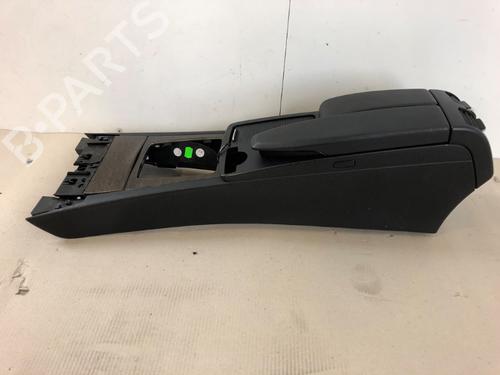 Used Middle console Middle console 15341490 15341490