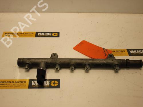 Used Injection rail Injection rail 15309438 15309438