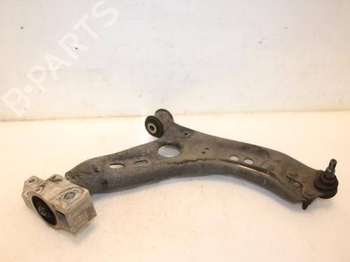 Used Right front suspension arm Right front suspension arm VW TOURAN (1T3) 2.0 TDI (140 hp) 15330413 15330413