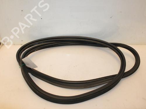 Used Rubber door seal LEXUS CT (ZWA10_) 200h (ZWA10_, ZWA10R) (136 hp) 15324421
