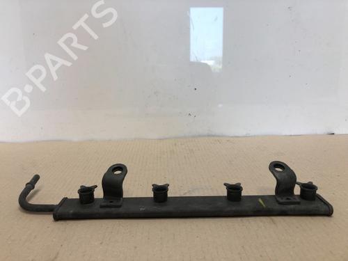 Used Injection rail Injection rail 15534964 15534964