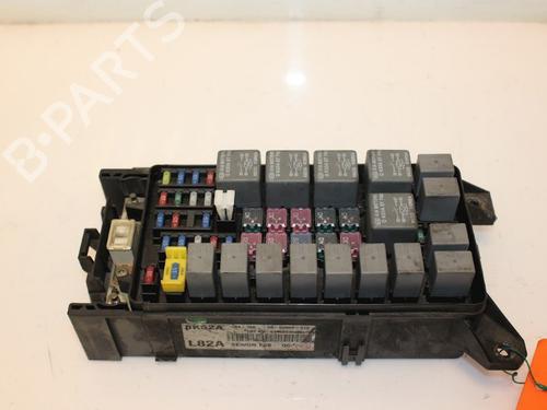 Used Fuse box Fuse box 15321801 15321801