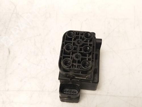 Electronic module TESLA MODEL S (5YJS) 90D AWD | BP15339101M83 