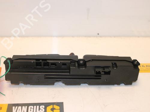 Warning switch MERCEDES-BENZ C-CLASS Coupe (CL203) C 200 Kompressor (203.745) | BP15309407I22 