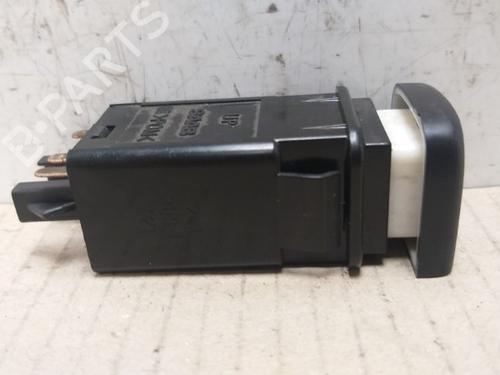 Switch SAAB 9-5 Estate (YS3E) 2.0 t | BP15533130I30 