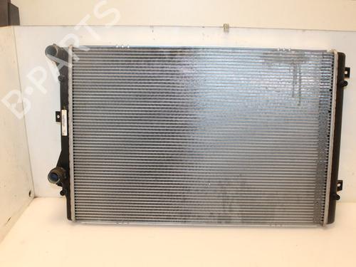 Used Water radiator Water radiator 15334157 15334157