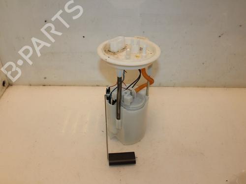 Used Fuel pump VW UP! (121, 122, BL1, BL2, BL3, 123) 1.0 (75 hp) 15324780