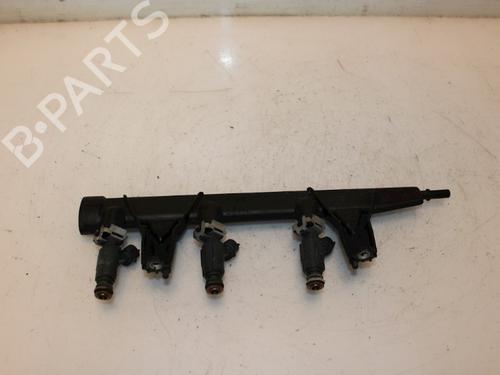 Used Injection rail Injection rail 15331937 15331937