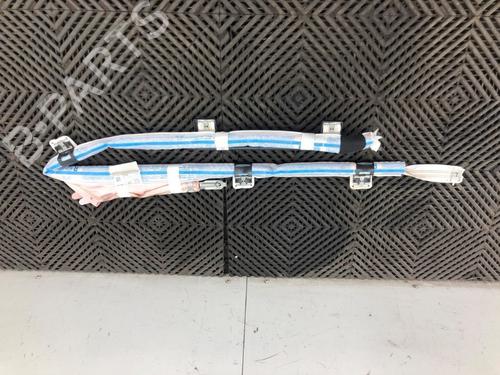 Używane Kurtyna airbag prawa Kurtyna airbag prawa 37204173 37204173