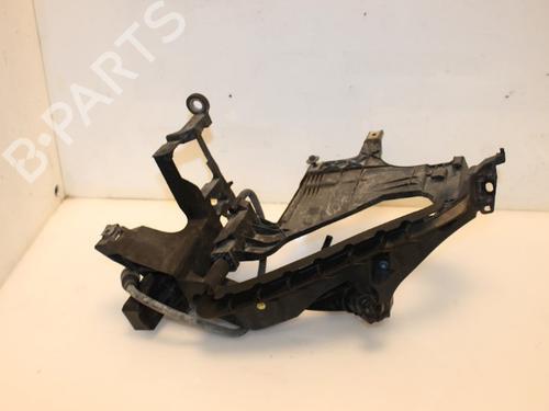 Used Left headlight support AUDI A4 B8 Avant (8K5) 2.0 TFSI quattro (211 hp) 15318381