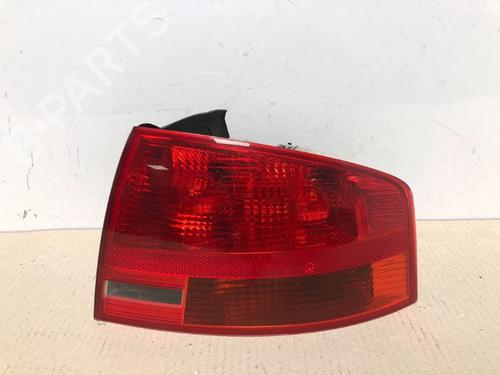 Used Right taillight AUDI A4 B7 (8EC) 2.0 TDI 16V (140 hp) 15537585