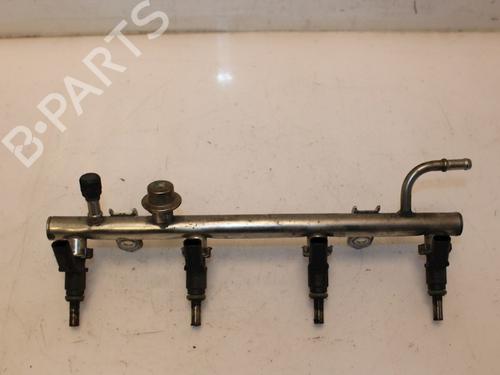 Used Injection rail Injection rail 15327501 15327501
