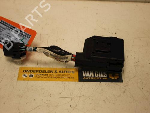 Used Fuse box Fuse box 15312095 15312095