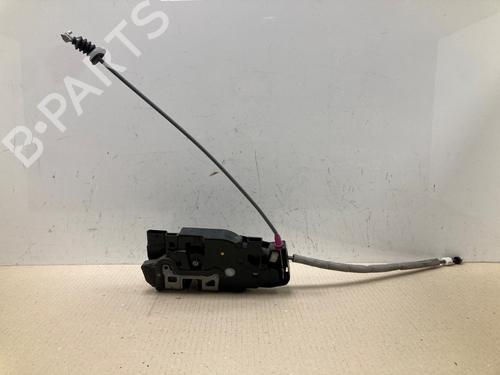 rear-left-lock-mercedes-benz-b-class-sports-tourer-w247-2018-37210916 main image