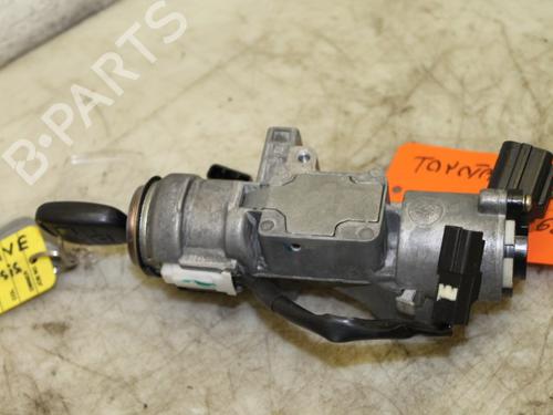 Used Ignition barrel TOYOTA AVENSIS (_T25_) 2.0 D-4D (CDT250_, CDT250R) (116 hp) 15303327