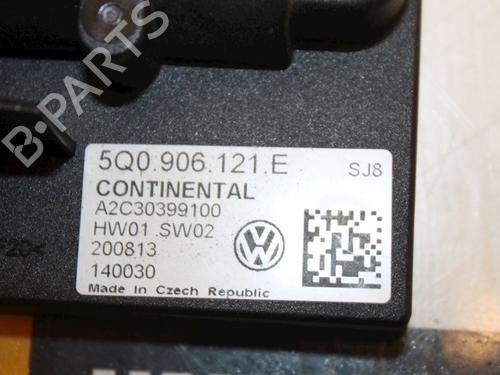 fuel-ecu-vw-golf-vii-5g1-bq1-be1-be2-20-tdi-5q0906121e-2012-2013-2014-2015-2016-2017-2018-2019-2020-2021-15314521 main image