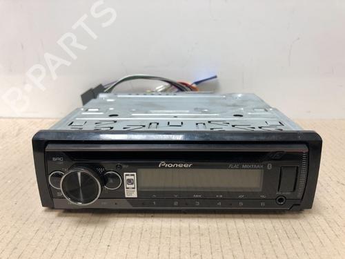 Used Radio VW POLO III (6N1) 75 1.6 (75 hp) 15536437