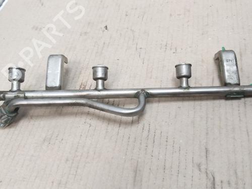 Used Injection rail Injection rail 15531822 15531822
