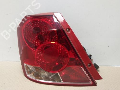 Used Left taillight Left taillight 15535441 15535441