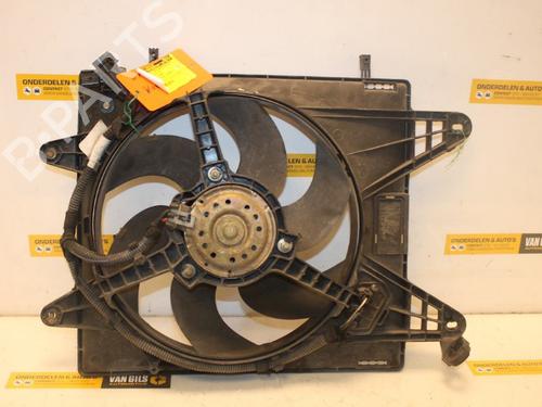 Used Radiator fan Radiator fan FIAT MULTIPLA (186_) 1.6 (186AXC1A, 186BMC1A, 186BXC1A) (103 hp) 15301762 15301762