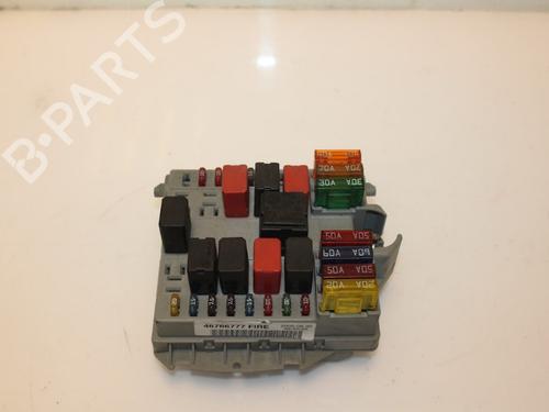 Used Fuse box FIAT PUNTO (188_) 1.2 16V 80 (188.233, .235, .253, .255, .333, .353, .639,... (80 hp) 15321850
