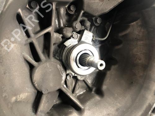 Gearbox SUZUKI SX4 (EY, GY) 1.6 VVT (RW416, YA21S) | BP37214942M3 - Image 2