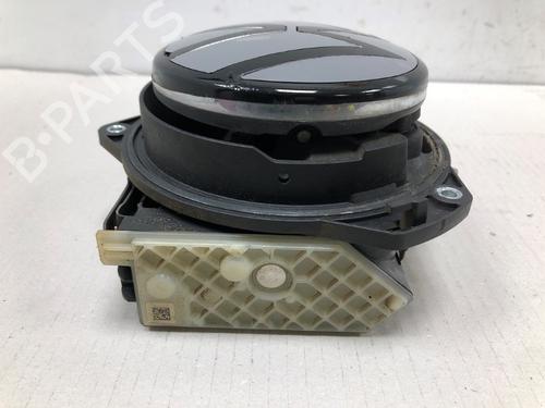 Tailgate handle VW GOLF VIII (CD1, DA1) 2.0 GTI | BP37204883C132 - Image 5