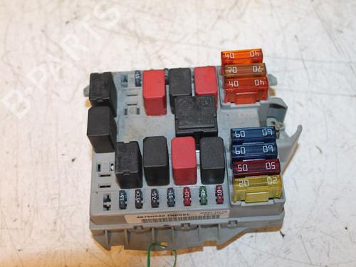 Used Fuse box Fuse box 15308186 15308186