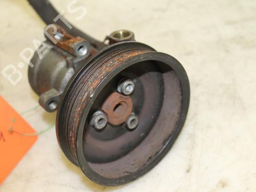 Used Steering pump SEAT CORDOBA Vario (6K5) 1.4 16V (75 hp) 15303123