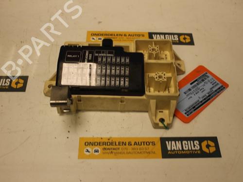 Used Fuse box Fuse box 15310002 15310002