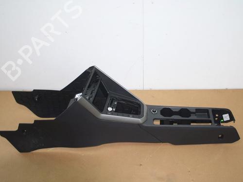 Used Middle console Middle console 15333296 15333296