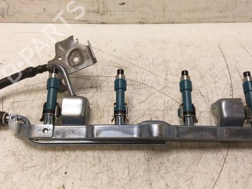 Used Injection rail Injection rail 15316282 15316282