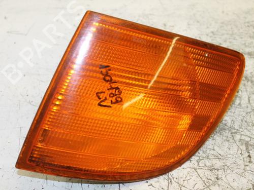 Used Left front indicator MERCEDES-BENZ VITO Van (W638) 108 CDI 2.2 (638.094) (82 hp) 15303978