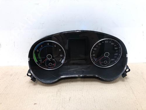 Used Display monitor VW JETTA IV (162, 163, AV3, AV2) 1.4 TSI Hybrid (170 hp) 15348457