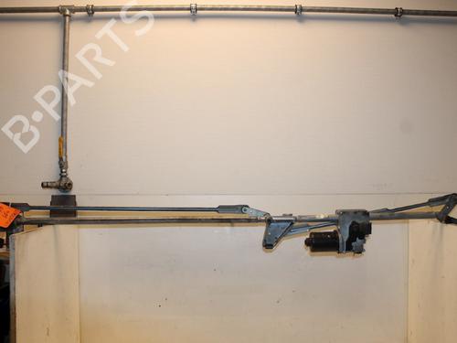 Used Front wipers mechanism CITROËN C4 Coupe (LA_) 1.4 16V (88 hp) 15318271