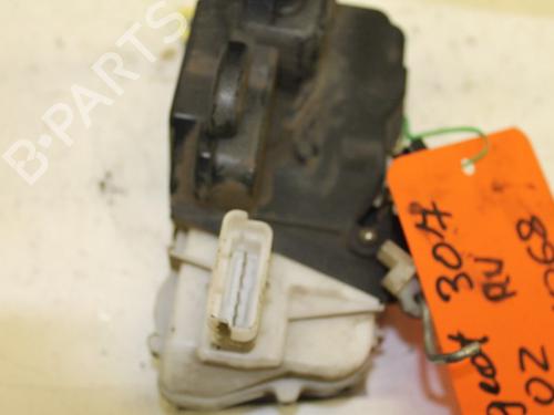 Used Front right lock Front right lock 15305188 15305188
