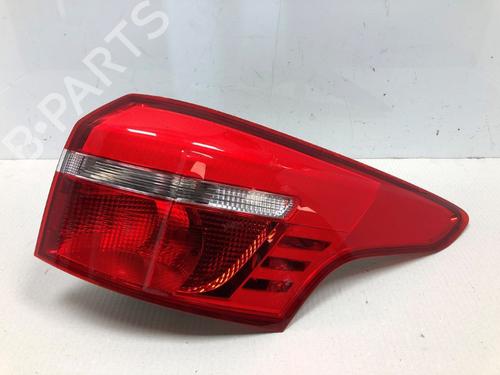 right-taillight-ford-focus-iii-turnier-2010-2011-2012-2013-2014-2015-2016-2017-2018-2019-2020-37210387 main image
