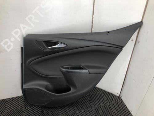 Bageste højre beklædning Bageste højre beklædning OPEL ASTRA K (B16) 1.4 Turbo (68) (150 hp) 37214451 37214451