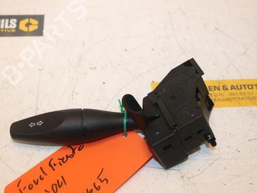 Used Steering column stalk FORD FIESTA V (JH_, JD_) 1.4 TDCi (68 hp) 15312962