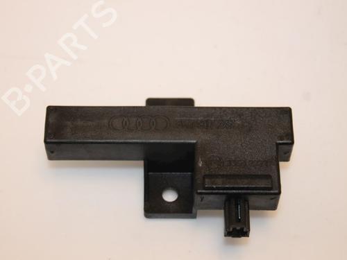 Used Antenna/Base Antenna/Base 15318089 15318089