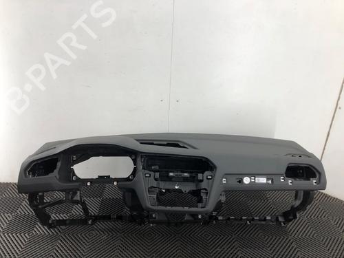 Used Dashboard Dashboard 16186702 16186702