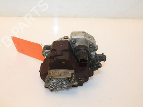Used Fuel pump KIA SORENTO I (JC) 2.5 CRDi 4WD (140 hp) 15320654