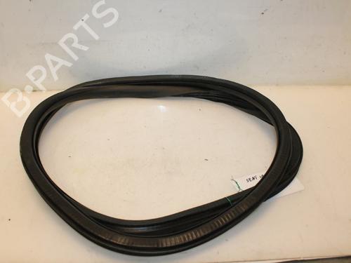 Used Rubber door seal SEAT IBIZA IV (6J5, 6P1) 1.0 TSI (95 hp) 15326499