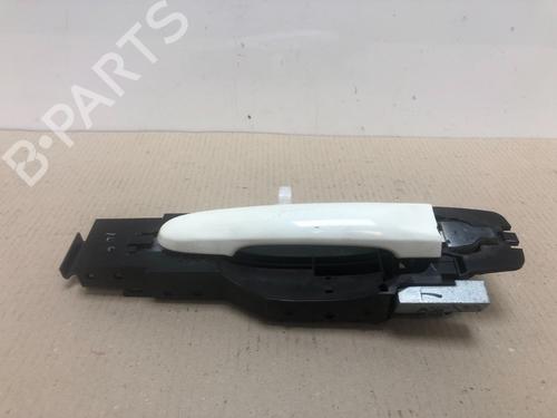 Used Front right exterior door handle Front right exterior door handle 37213682 37213682