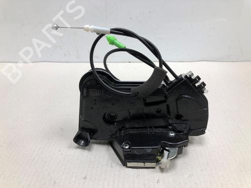 front-right-lock-toyota-aygo-_b4_-2014-37204894 main image