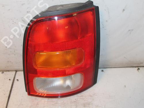 Used Right taillight NISSAN MICRA II (K11) 1.0 i 16V (54 hp) 15306916