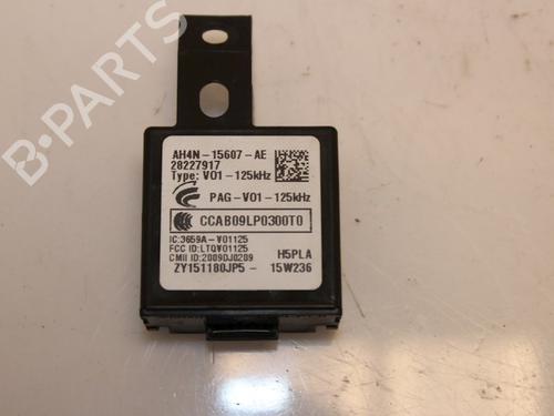 Used Electronic module LAND ROVER RANGE ROVER IV (L405) 3.0 TDV6 4x4 (258 hp) 15330261