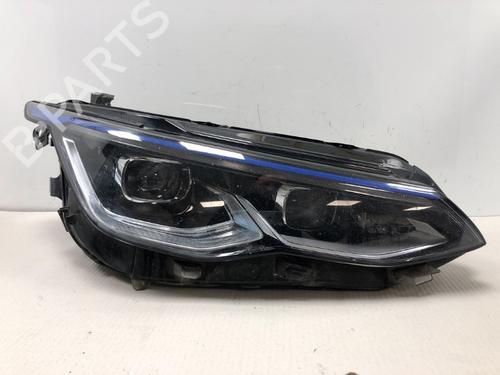 right-headlight-vw-golf-viii-cd1-da1-2019-37208793 main image