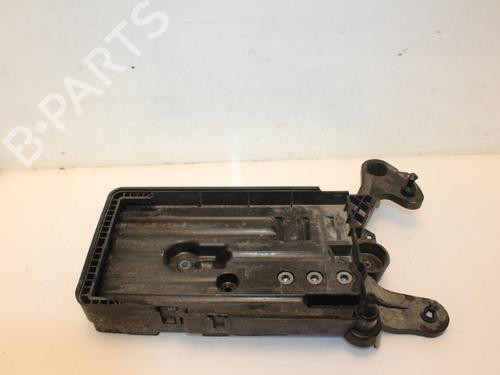 Batterie AUDI A3 Sportback (8VA, 8VF) 1.4 TFSI (140 hp) 5Q0915321G