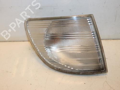Used Right front indicator MERCEDES-BENZ VITO Van (W638) 112 CDI 2.2 (638.094) (122 hp) 15316791